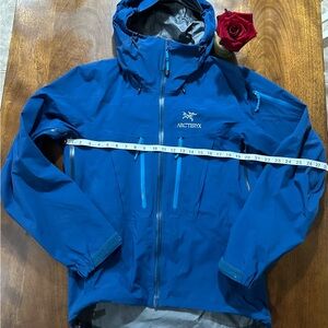 Arc'teryx Alpha SV Jacket Men's Small - Open to reasonable offers